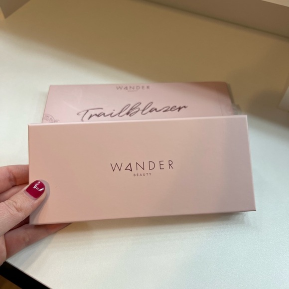 Wander Beauty Trailblazer Eyeshadow Palette - Picture 3 of 6